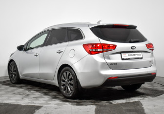 Подержанный автомобиль Kia Ceed Wagon 2018 года (7 фото)