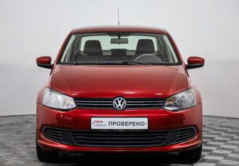 Подержанный автомобиль Volkswagen Polo Sedan 2011 года (2 фото)