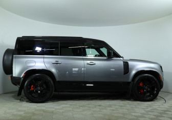 Подержанный автомобиль Land Rover Defender Suv 2023 года (4 фото)