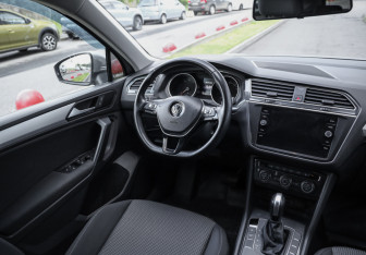 Подержанный автомобиль Volkswagen Tiguan 2019 года (10 фото)