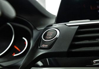 Подержанный автомобиль BMW X3 2020 года (18 фото)