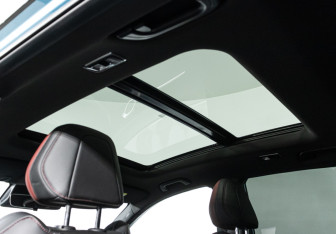 Подержанный автомобиль Geely Coolray 2023 года (15 фото)