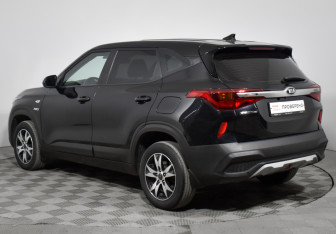 Подержанный автомобиль Kia Seltos 2021 года (7 фото)