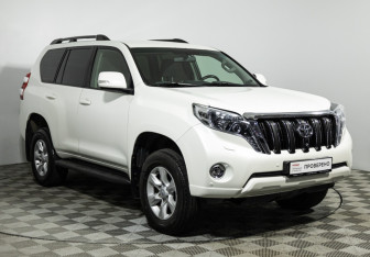 Подержанный автомобиль Toyota Land Cruiser Prado 2013 года (3 фото)