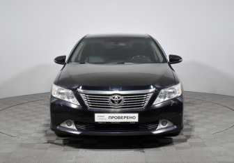 Подержанный автомобиль Toyota Camry Sedan 2012 года (2 фото)