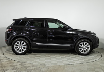 Подержанный автомобиль Land Rover Range Rover Evoque 2017 года (4 фото)