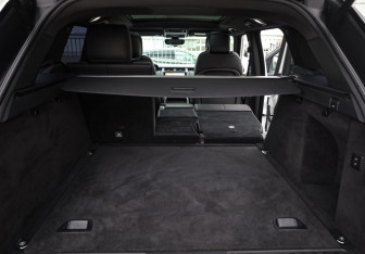 Подержанный автомобиль Land Rover Range Rover Sport 2019 года (33 фото)