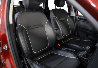 Подержанный автомобиль Renault Arkana 2019 года (22 фото)