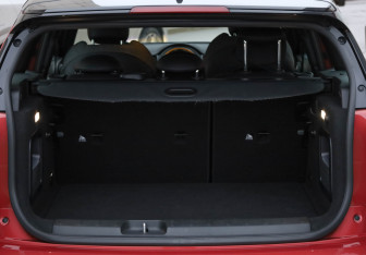 Подержанный автомобиль MINI Clubman Wagon 2019 года (33 фото)