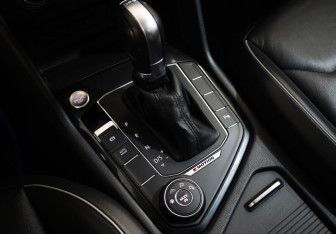 Подержанный автомобиль Volkswagen Tiguan 2019 года (20 фото)