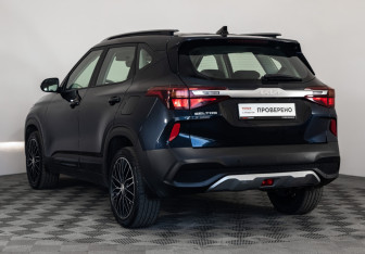 Подержанный автомобиль Kia Seltos 2021 года (9 фото)