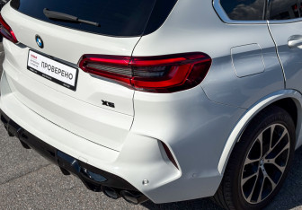 Подержанный автомобиль BMW X5 2019 года (8 фото)