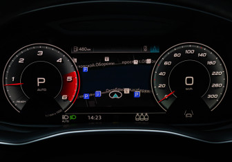 Подержанный автомобиль Audi Q8 2021 года (12 фото)