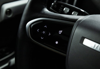 Подержанный автомобиль Jaecoo J7 2023 года (21 фото)