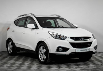 Подержанный автомобиль Hyundai ix35 2014 года (3 фото)
