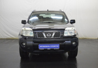 Подержанный автомобиль Nissan X-Trail 2006 года (2 фото)