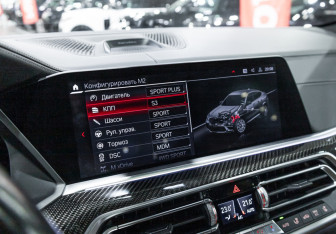 Подержанный автомобиль BMW X6 M 2020 года (21 фото)