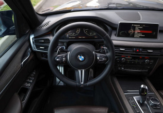 Подержанный автомобиль BMW X5 2013 года (9 фото)