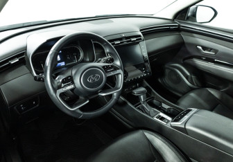 Подержанный автомобиль Hyundai Tucson 2023 года (11 фото)