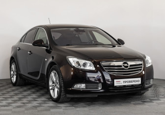 Подержанный автомобиль Opel Insignia Liftback 2012 года (3 фото)