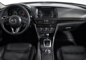 Подержанный автомобиль Mazda 6 Sedan 2014 года (15 фото)