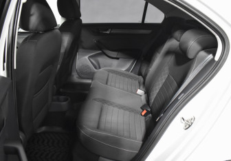 Подержанный автомобиль Skoda Rapid Liftback 2019 года (11 фото)