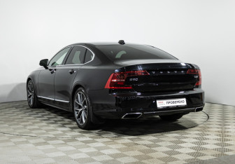 Подержанный автомобиль Volvo S90 2020 года (7 фото)