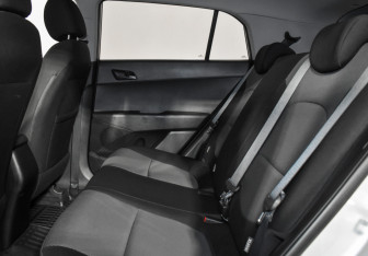 Подержанный автомобиль Hyundai Creta 2019 года (13 фото)