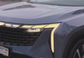 Подержанный автомобиль Geely Atlas 2024 года (8 фото)