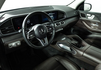 Подержанный автомобиль Mercedes-Benz GLE 2022 года (11 фото)