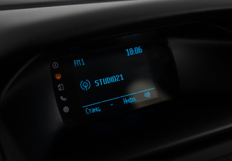 Подержанный автомобиль Ford Focus Hatchback 2016 года (18 фото)