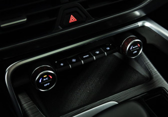 Подержанный автомобиль Geely Tugella 2023 года (22 фото)