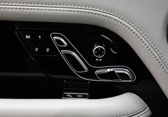 Подержанный автомобиль Land Rover Range Rover 2019 года (22 фото)