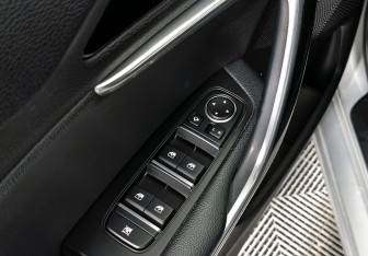 Подержанный автомобиль Kia Ceed Hatchback 2018 года (10 фото)