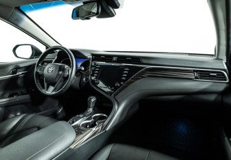 Подержанный автомобиль Toyota Camry Sedan 2020 года (9 фото)