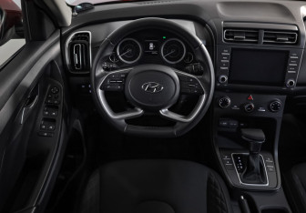 Подержанный автомобиль Hyundai Creta 2021 года (10 фото)