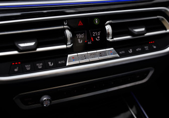 Подержанный автомобиль BMW X7 2019 года (21 фото)