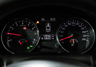 Подержанный автомобиль Nissan Qashqai 2010 года (12 фото)