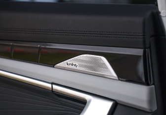 Подержанный автомобиль Geely Atlas 2024 года (24 фото)