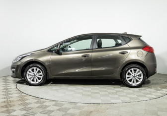 Подержанный автомобиль Kia Ceed Hatchback 2017 года (8 фото)