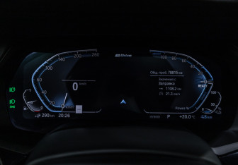 Подержанный автомобиль BMW X5 2022 года (18 фото)