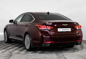 Подержанный автомобиль Hyundai Genesis 2014 года (7 фото)