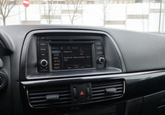 Подержанный автомобиль Mazda CX-5 2012 года (18 фото)