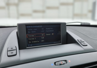 Подержанный автомобиль BMW X3 2008 года (27 фото)