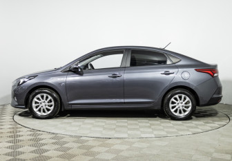 Подержанный автомобиль Hyundai Solaris Sedan 2021 года (8 фото)
