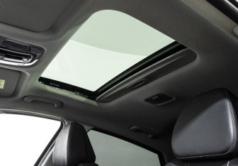 Подержанный автомобиль Hyundai Elantra Sedan 2023 года (18 фото)