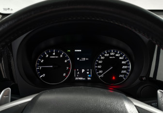 Подержанный автомобиль Mitsubishi Outlander 2013 года (17 фото)