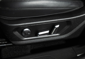 Подержанный автомобиль Haval F7 2024 года (19 фото)