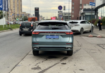 Подержанный автомобиль Jaecoo J8 2024 года (7 фото)