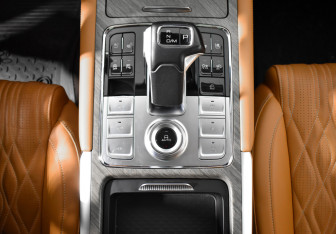 Подержанный автомобиль Tank 500 2023 года (16 фото)